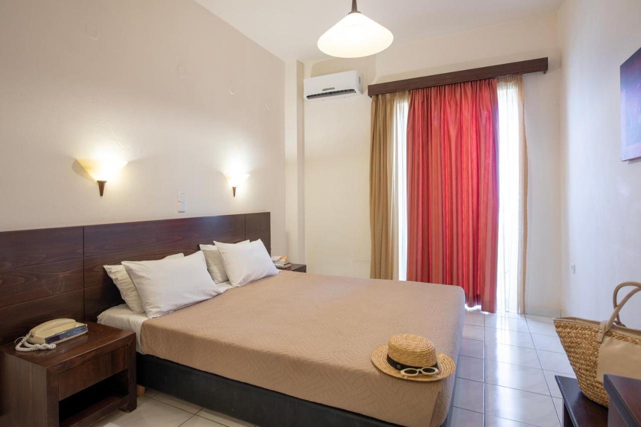 Eurohotel Theo Hotel Agia Marina Extérieur photo